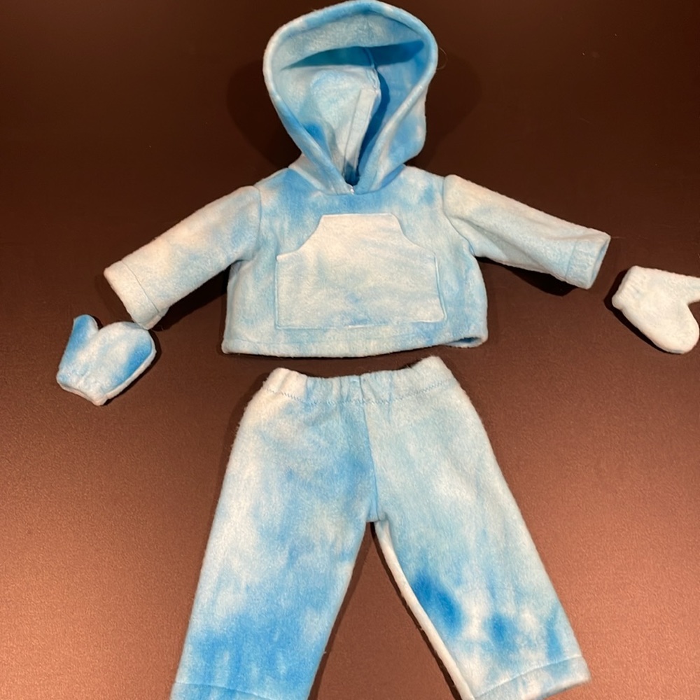 19 Inch Doll Outfit Collection with 4 Outfits - Picture 10 of 16